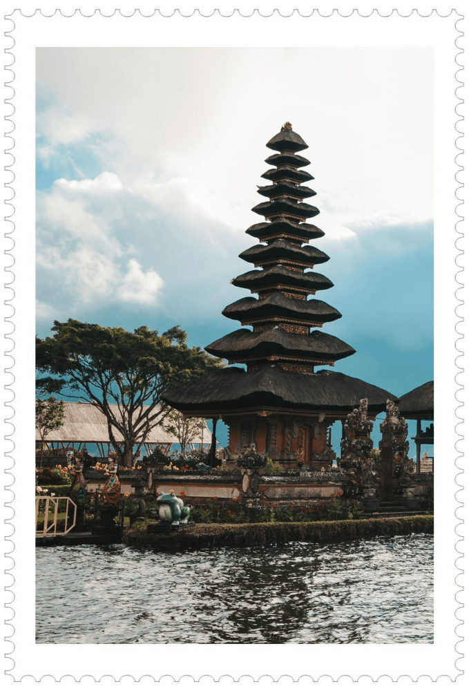 Indonesia with a 8-Day Boutique Luxury Tour